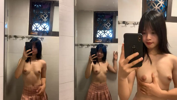Viva 2000 khoe body mềm mại