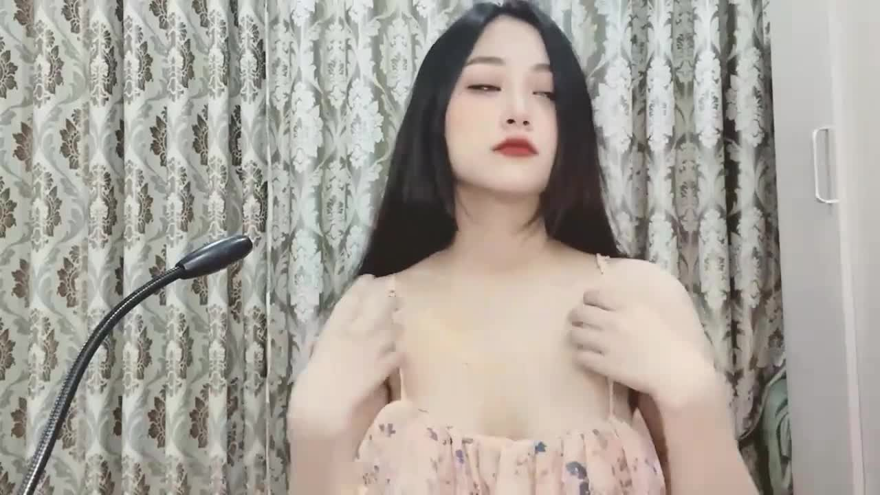 Giao lưu riêng với em idol – ngoài đời còn ngọt ngào hơn trên sóng
